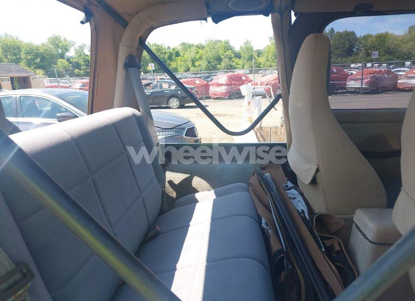 Photo 8 of 2000 Jeep Wrangler SAHARA (VIN 1J4FA59S0YP748057)