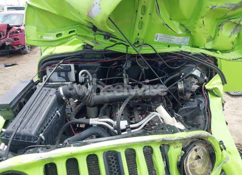 Photo 10 of 2004 Jeep Wrangler SAHARA (VIN 1J4FA59S44P704878)