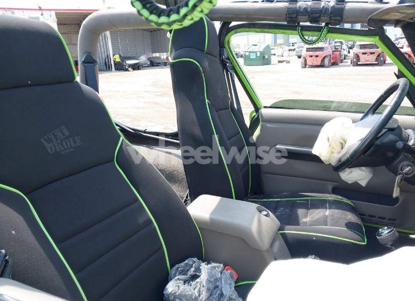 Photo 5 of 2004 Jeep Wrangler SAHARA (VIN 1J4FA59S44P704878)