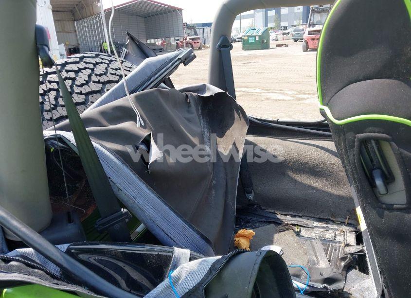 Photo 8 of 2004 Jeep Wrangler SAHARA (VIN 1J4FA59S44P704878)