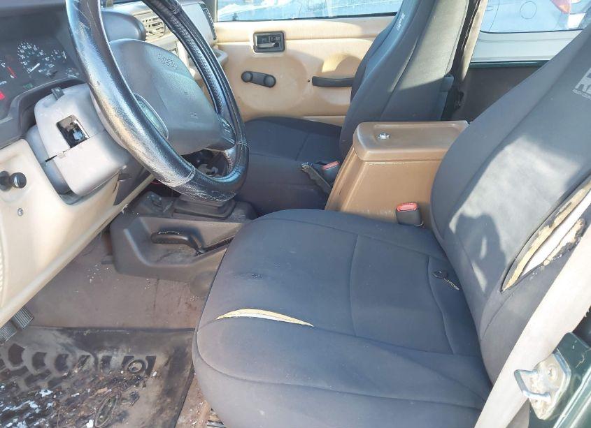 Photo 5 of 2000 Jeep Wrangler SAHARA (VIN 1J4FA59S5YP775643)