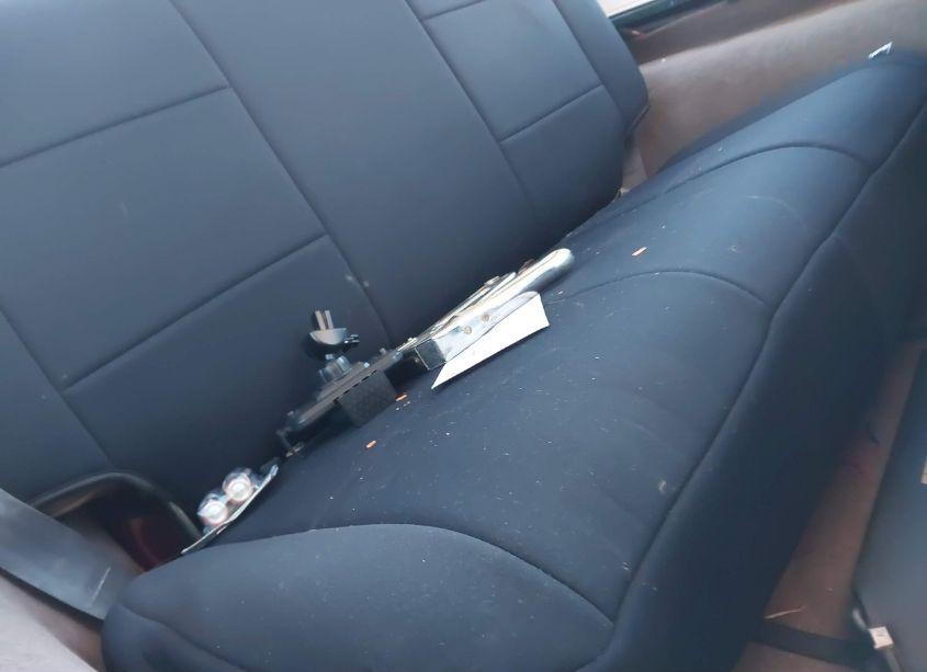 Photo 8 of 2000 Jeep Wrangler SAHARA (VIN 1J4FA59S5YP775643)