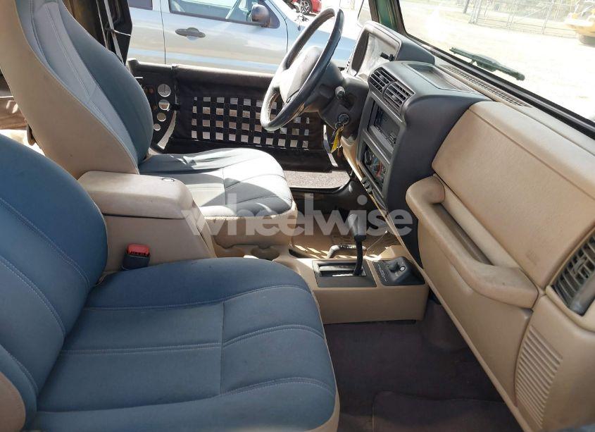 Photo 5 of 2000 Jeep Wrangler SAHARA (VIN 1J4FA59S6YP700675)