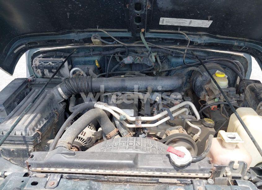 Photo 10 of 2000 Jeep Wrangler / TJ SAHARA (VIN 1J4FA59S8YP722208)