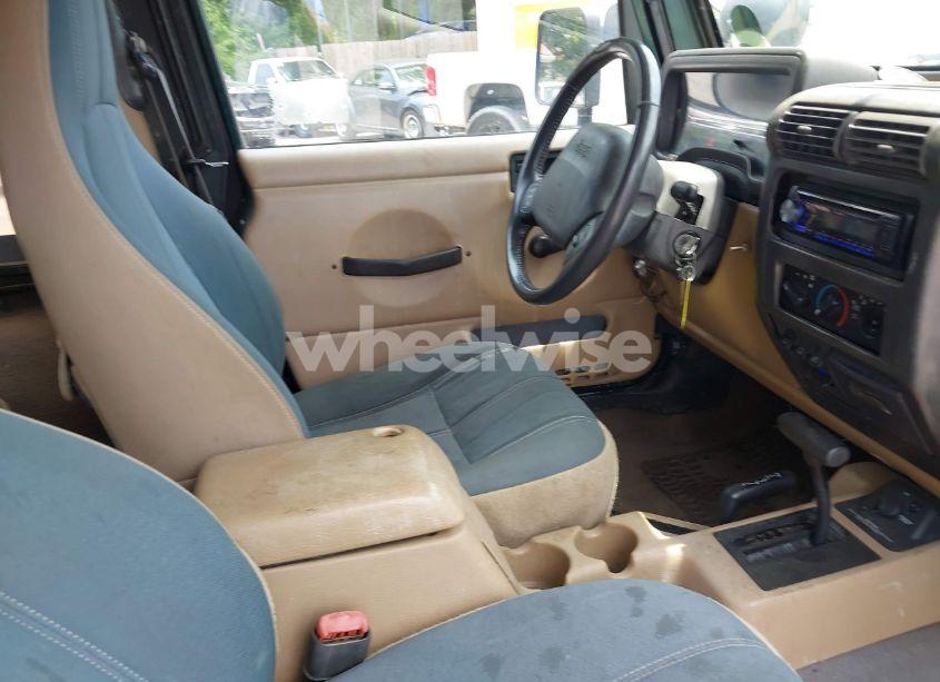 Photo 5 of 2000 Jeep Wrangler / TJ SAHARA (VIN 1J4FA59S8YP722208)