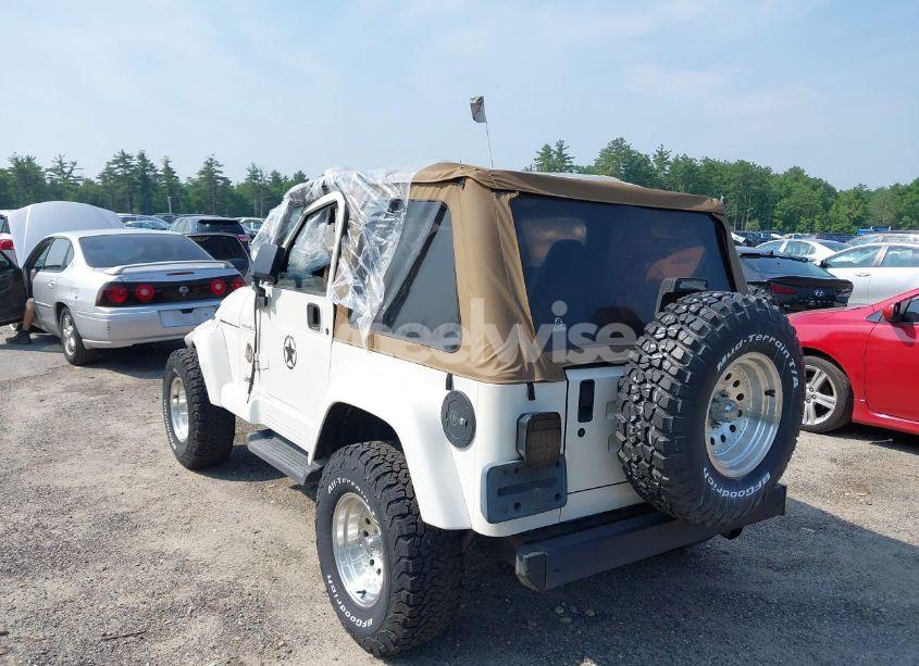 Photo 3 of 2002 Jeep Wrangler SAHARA (VIN 1J4FA59S92P734763)