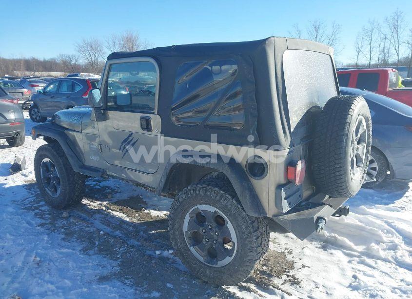Photo 3 of 2004 Jeep Wrangler SAHARA (VIN 1J4FA59S94P731123)