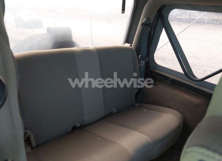 Photo 8 of 2004 Jeep Wrangler SAHARA (VIN 1J4FA59S94P770777)