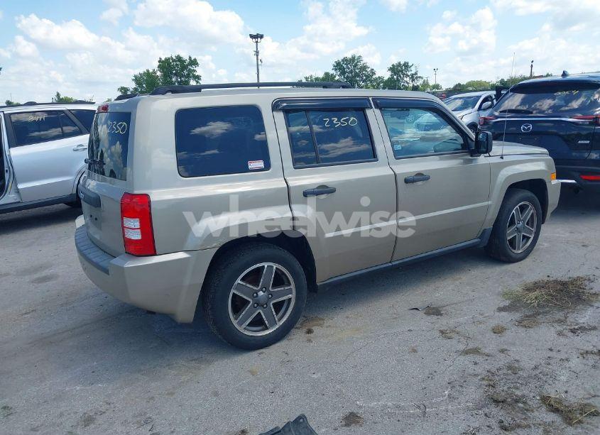 Photo 4 of 2009 Jeep Patriot SPORT (VIN 1J4FF28B49D227458)
