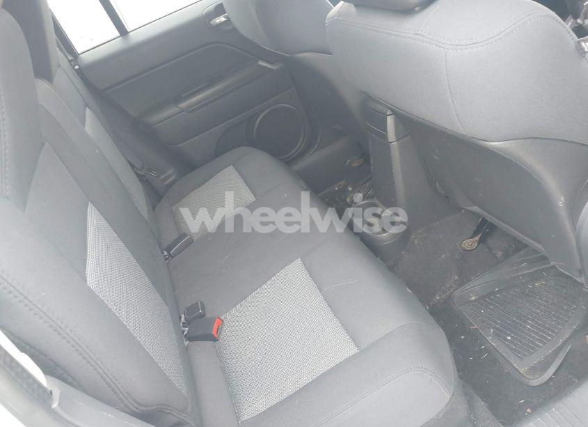 Photo 8 of 2009 Jeep Patriot SPORT (VIN 1J4FF28B59D106695)