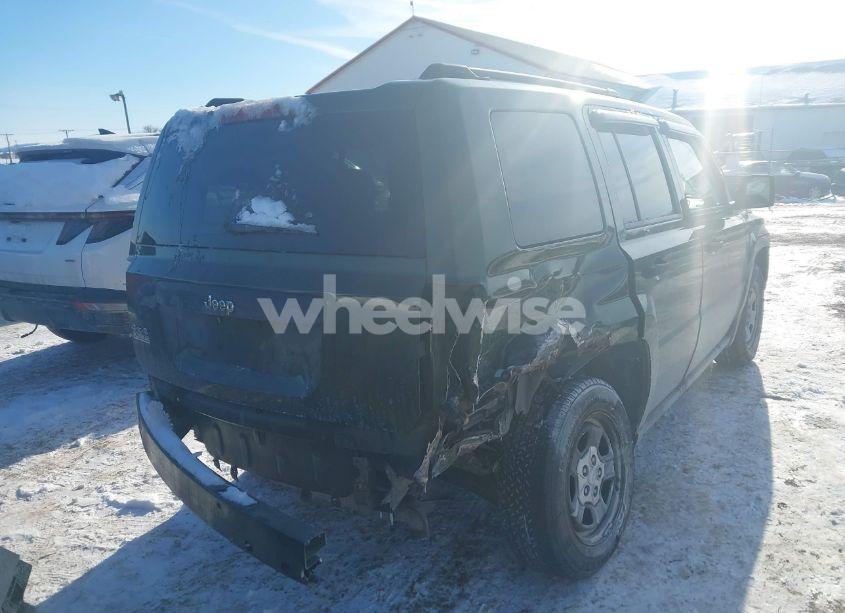 Photo 6 of 2009 Jeep Patriot SPORT (VIN 1J4FF28B69D173578)