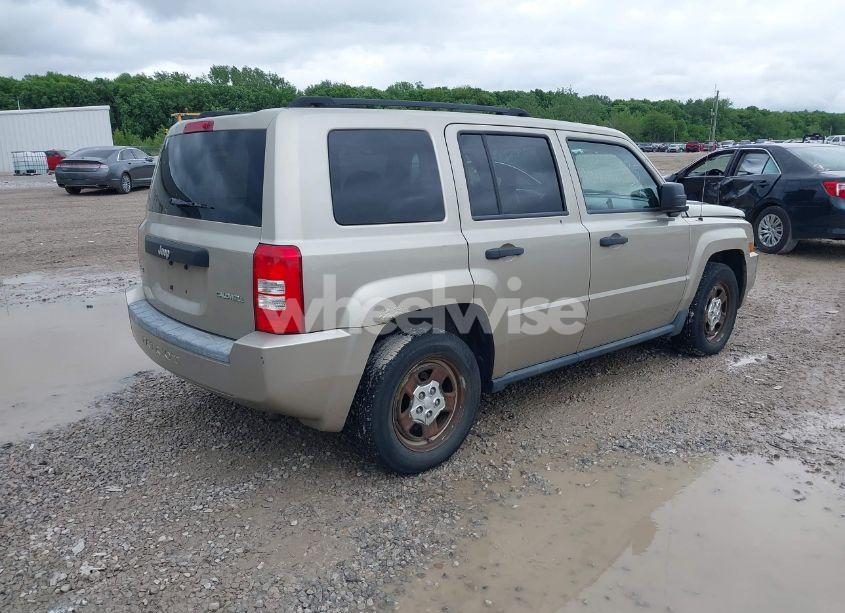 Photo 4 of 2009 Jeep Patriot SPORT (VIN 1J4FF28B79D137950)