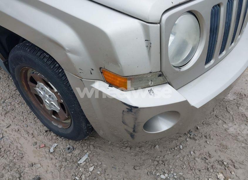 Photo 6 of 2009 Jeep Patriot SPORT (VIN 1J4FF28B79D137950)