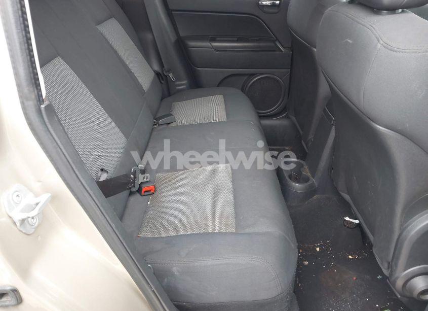 Photo 8 of 2009 Jeep Patriot SPORT (VIN 1J4FF28B79D137950)