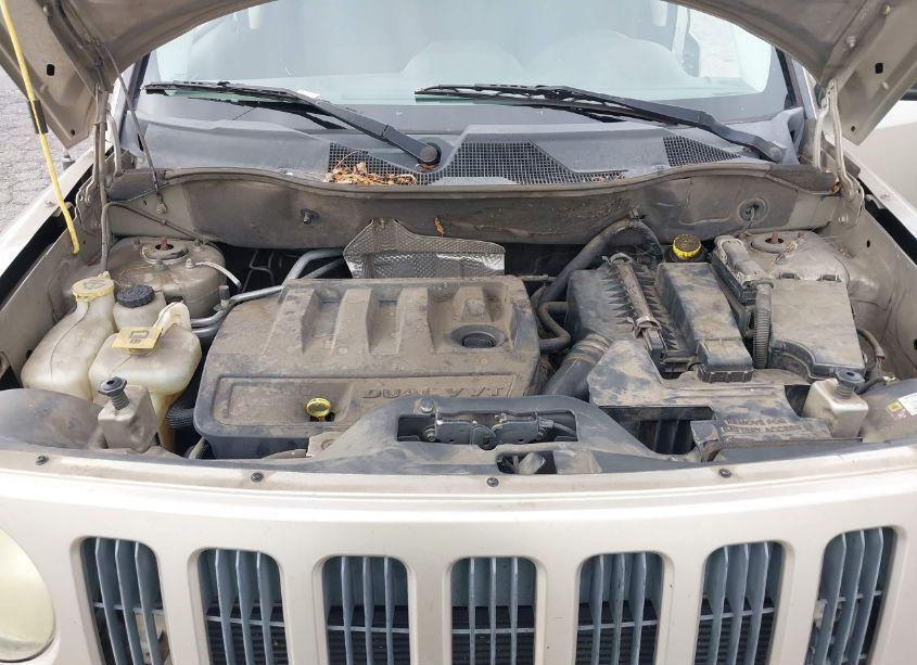 Photo 10 of 2009 Jeep Patriot SPORT (VIN 1J4FF28B89D176692)