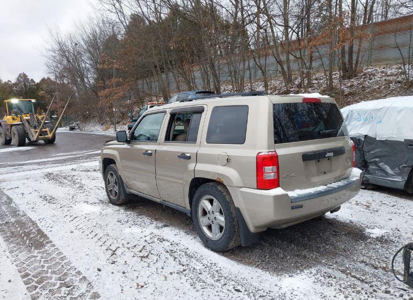 Photo 3 of 2009 Jeep Patriot SPORT (VIN 1J4FF28B99D153311)