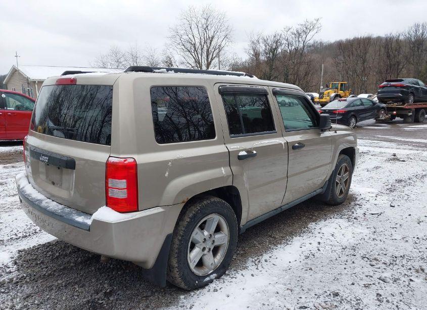 Photo 4 of 2009 Jeep Patriot SPORT (VIN 1J4FF28B99D153311)