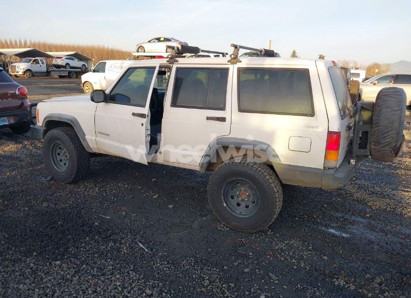 Photo 3 of 2000 Jeep Cherokee SE (VIN 1J4FF28P6YL132738)