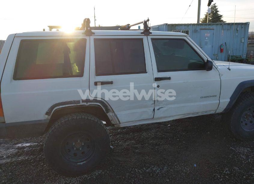 Photo 6 of 2000 Jeep Cherokee SE (VIN 1J4FF28P6YL132738)