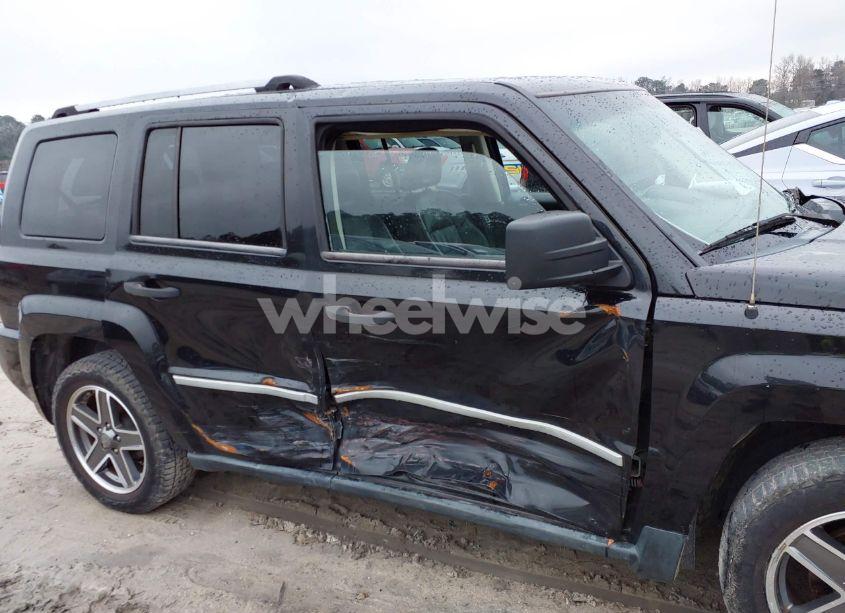 Photo 6 of 2009 Jeep Patriot LIMITED (VIN 1J4FF48B19D200732)