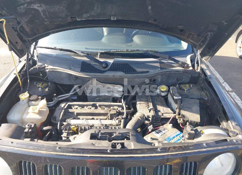 Photo 10 of 2009 Jeep Patriot LIMITED (VIN 1J4FF48B69D216909)