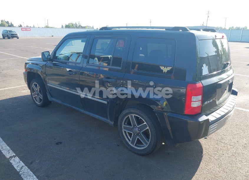 Photo 3 of 2009 Jeep Patriot LIMITED (VIN 1J4FF48B69D216909)