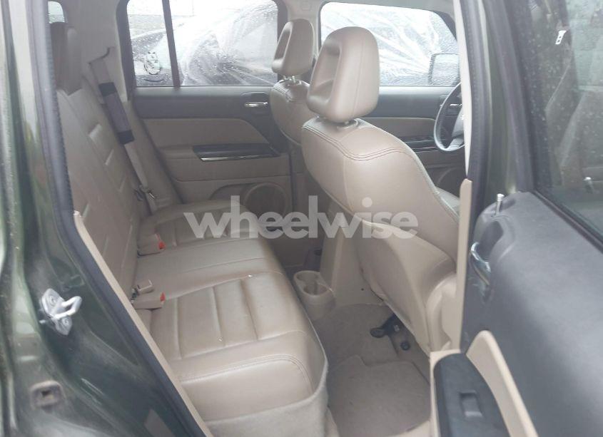 Photo 8 of 2009 Jeep Patriot LIMITED (VIN 1J4FF48BX9D137856)