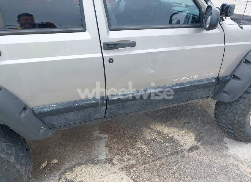 Photo 6 of 2001 Jeep Cherokee SPORT (VIN 1J4FF48S01L548676)