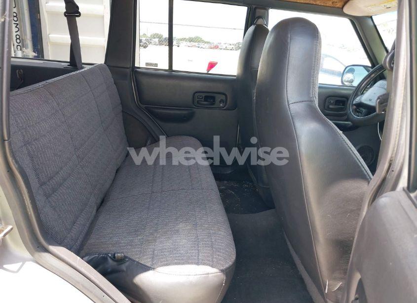 Photo 8 of 2001 Jeep Cherokee SPORT (VIN 1J4FF48S01L548676)