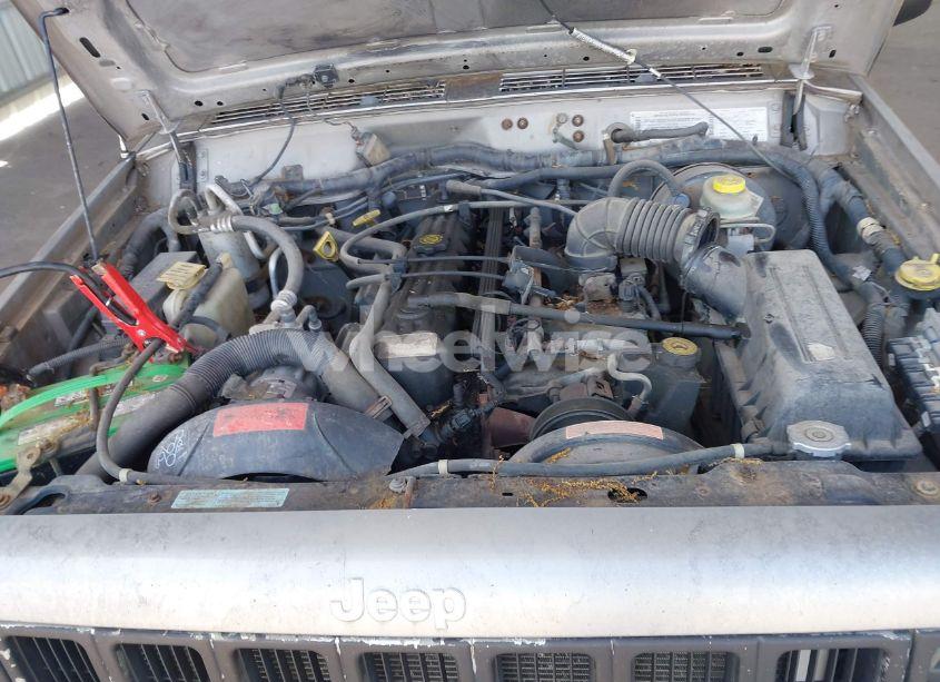 Photo 10 of 2000 Jeep Cherokee SPORT (VIN 1J4FF48S1YL273555)