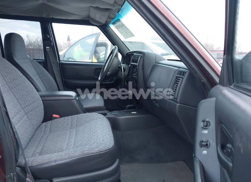 Photo 5 of 2000 Jeep Cherokee SPORT (VIN 1J4FF48S2YL256117)