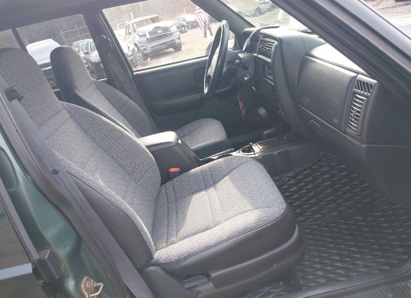 Photo 5 of 2000 Jeep Cherokee SPORT (VIN 1J4FF48S3YL105187)