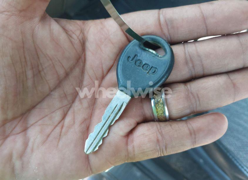 Photo 11 of 2000 Jeep Cherokee SPORT (VIN 1J4FF48S4YL240064)