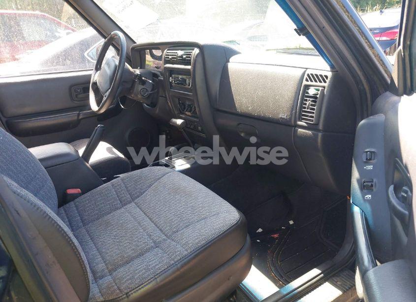 Photo 5 of 2000 Jeep Cherokee SPORT (VIN 1J4FF48S4YL240064)