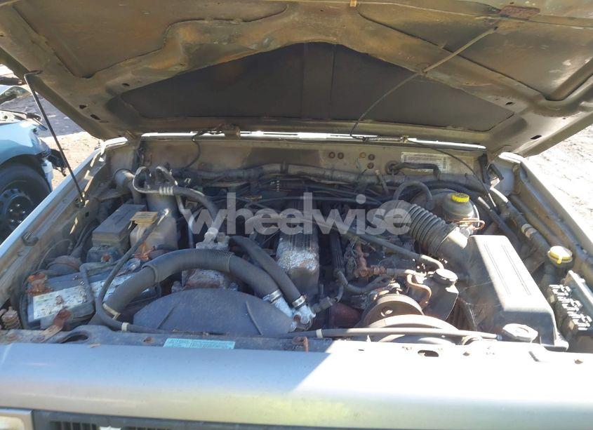 Photo 10 of 2000 Jeep Cherokee SPORT (VIN 1J4FF48S7YL185691)