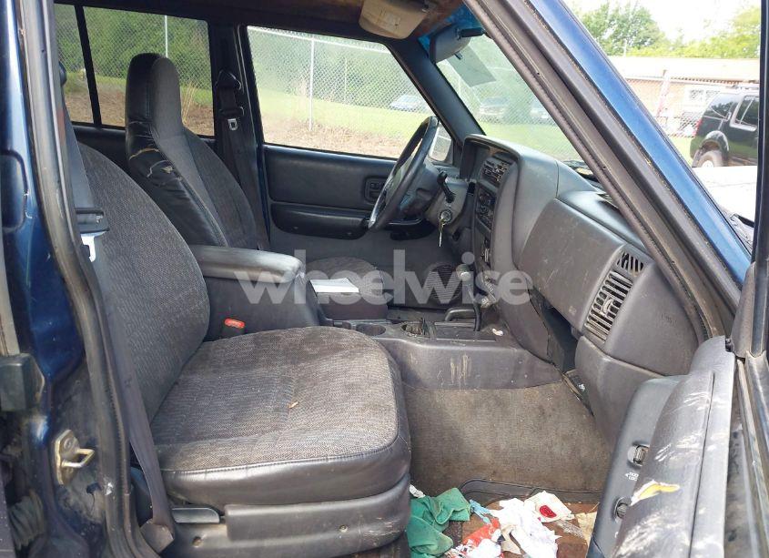 Photo 5 of 2001 Jeep Cherokee SPORT (VIN 1J4FF48S81L500861)