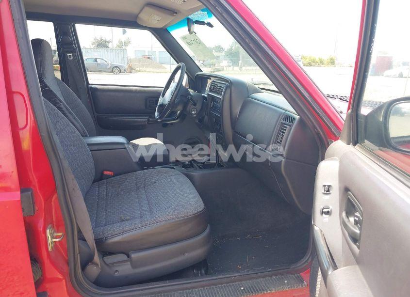 Photo 5 of 2000 Jeep Cherokee SPORT (VIN 1J4FF48S9YL211708)