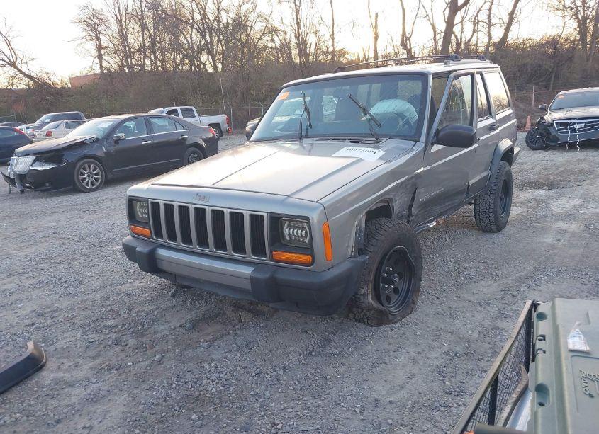 Photo 2 of 2000 Jeep Cherokee SPORT (VIN 1J4FF48SXYL220272)