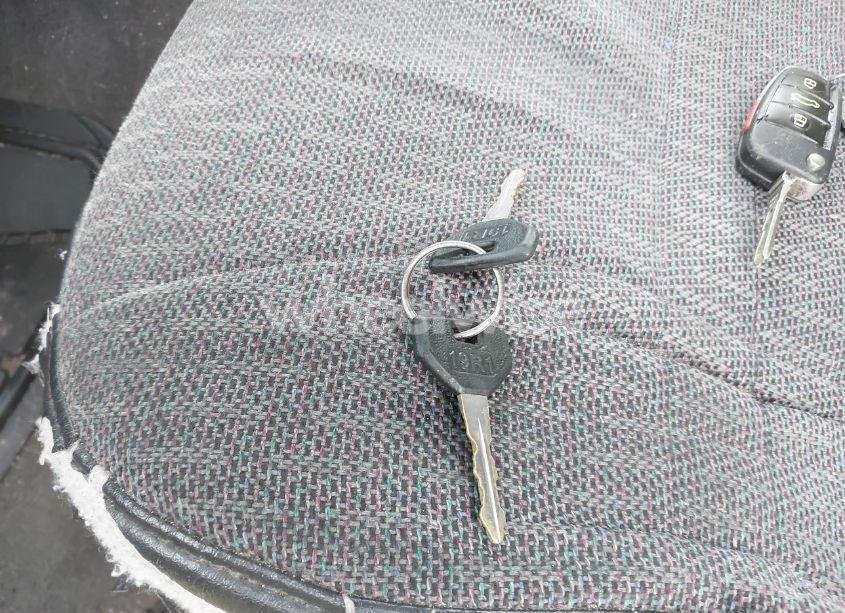 Photo 11 of 1999 Jeep Cherokee CLASSIC/SPORT (VIN 1J4FF68S3XL597634)