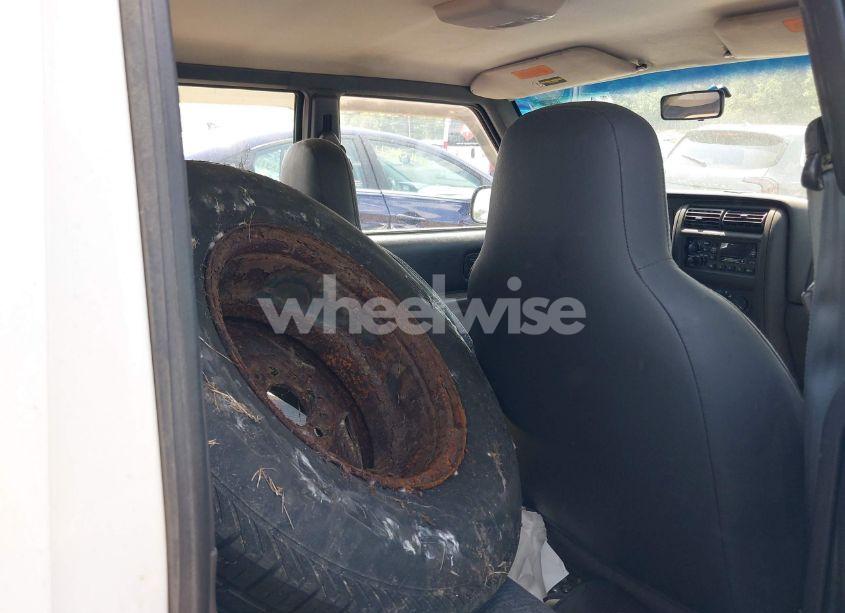 Photo 8 of 1999 Jeep Cherokee CLASSIC/SPORT (VIN 1J4FF68S5XL575487)