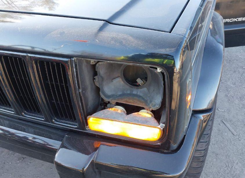 Photo 15 of 2000 Jeep Cherokee LIMITED (VIN 1J4FF68S9YL157547)