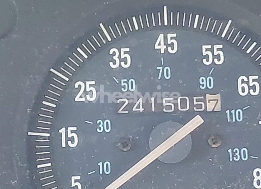 Photo 15 of 1992 Jeep Cherokee (VIN 1J4FJ27S0NL225769)