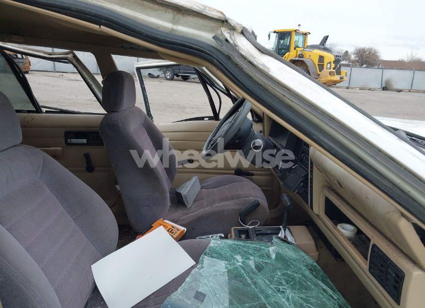 Photo 5 of 1996 Jeep Cherokee SE (VIN 1J4FJ28S6TL230275)