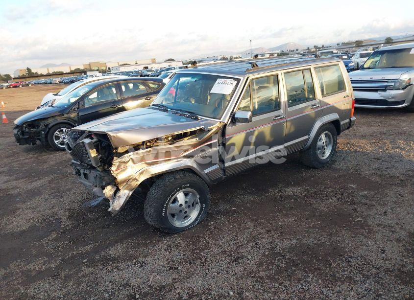 Photo 2 of 1992 Jeep Cherokee LAREDO (VIN 1J4FJ58S5NL206344)