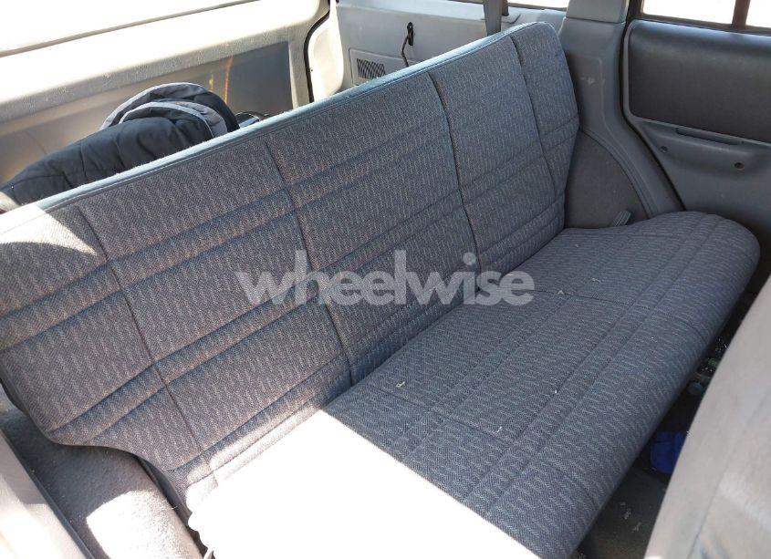 Photo 8 of 1998 Jeep Cherokee CLASSIC/SPORT (VIN 1J4FJ68S9WL189992)