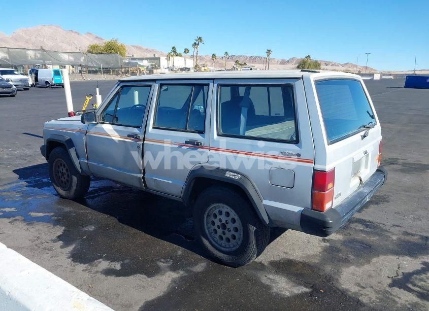 Photo 3 of 1991 Jeep Cherokee N/A (VIN 1J4FJ88V1ML546634)
