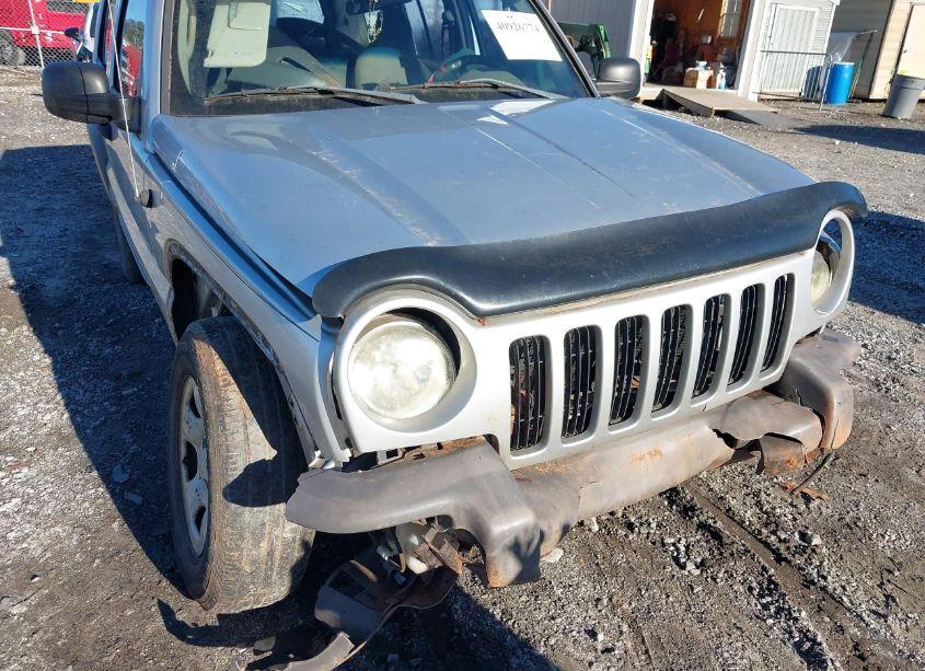 Photo 6 of 2004 Jeep Liberty SPORT (VIN 1J4FK48184W256053)