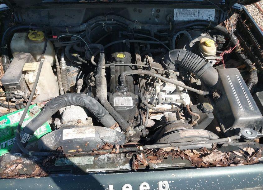 Photo 10 of 1996 Jeep Cherokee SE (VIN 1J4FT27S2TL147793)