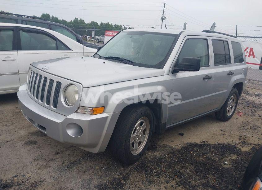 Photo 2 of 2009 Jeep Patriot SPORT (VIN 1J4FT28A29D126757)
