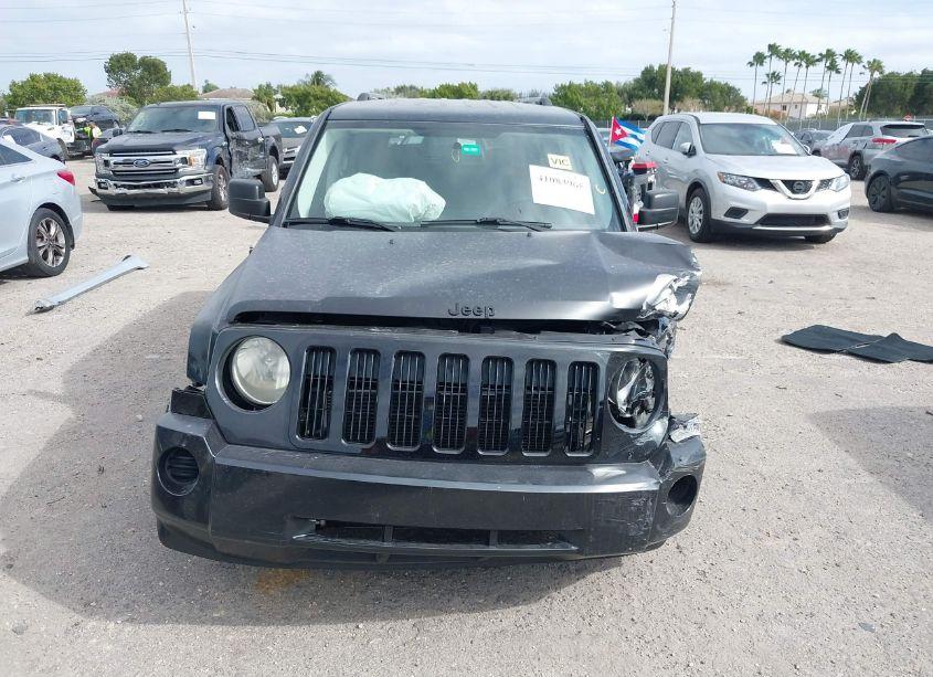 Photo 12 of 2009 Jeep Patriot SPORT (VIN 1J4FT28A59D124470)